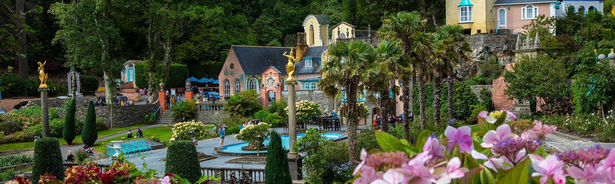 Discover the Celebrities & the Secrets of North Wales 