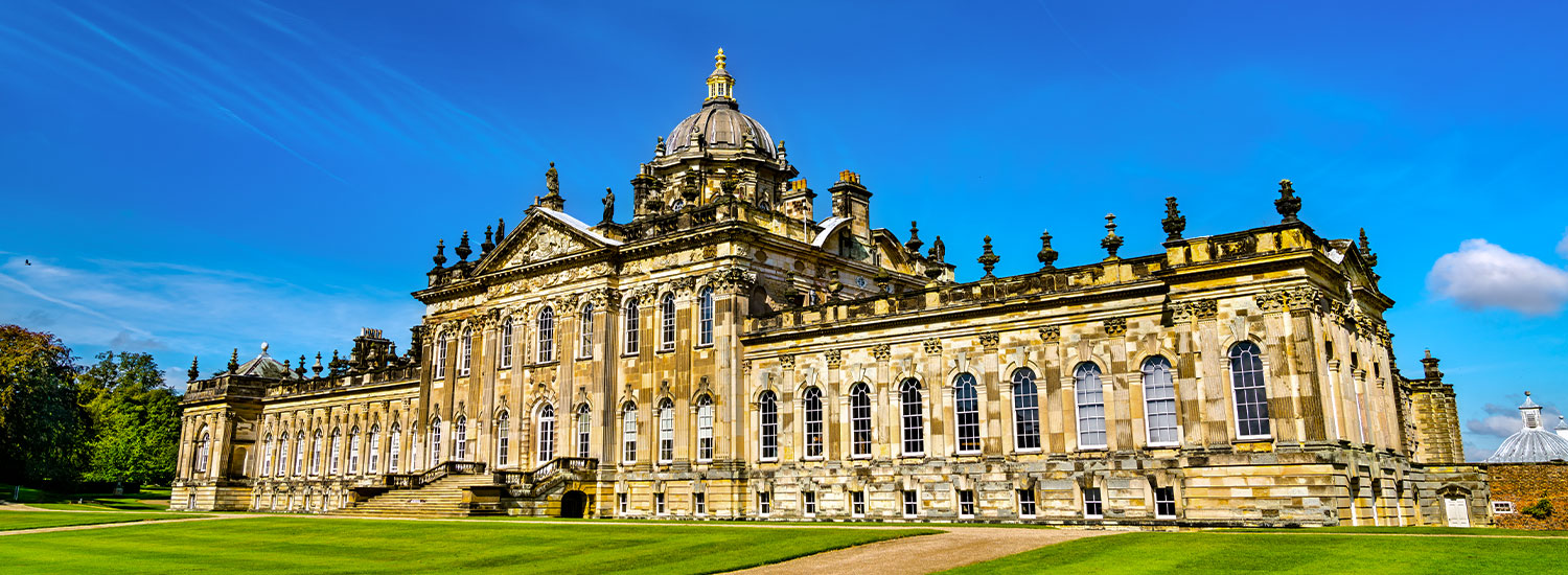 A Fireside Tour of Festive Homes in Yorkshire