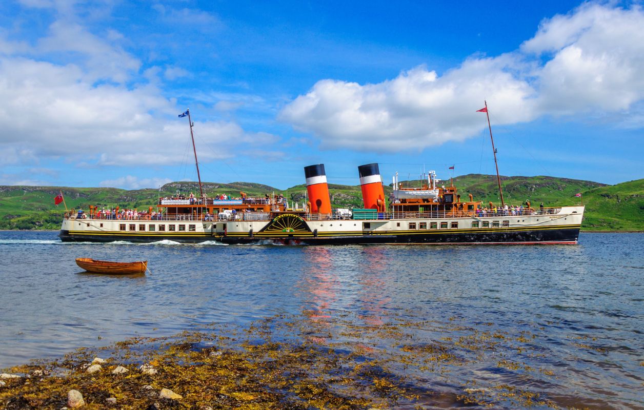 Paddle Steamer Waverley, Tower Bridge & London