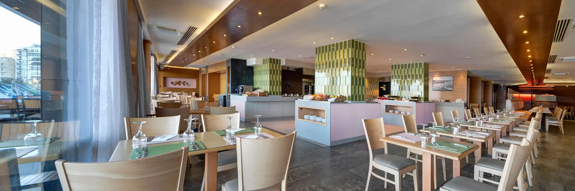 Restaurant at the Preluna Hotel, Sliema, Malta